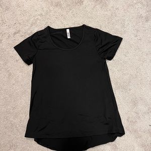 LuLaRoe Black Classic Tee Small